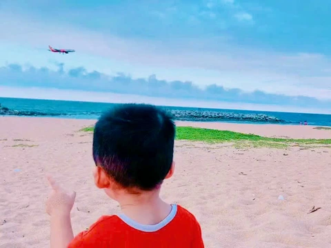 'Tọa độ' hút du khách săn ảnh máy bay cất, hạ cánh ở Phú Yên - Ảnh 5.