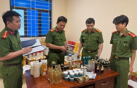 mỹ phẩm giả - Ảnh 1.