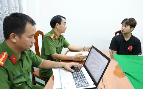 Bị bạo lực khi quan hệ, dì rủ cháu đâm chém người tình 49 nhát dao - Ảnh 3.