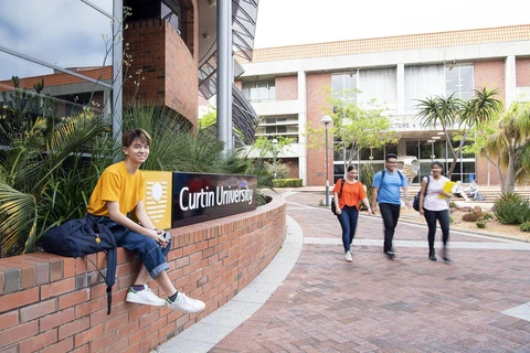 Curtin - Ảnh 2.