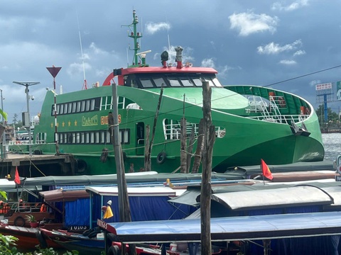 tàu cao tốc - Ảnh 1.