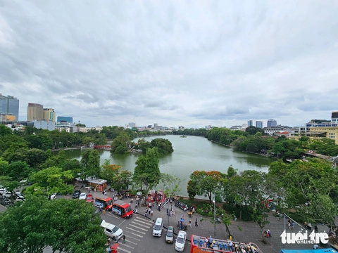 Bắt đầu bao bọc 'Hàm cá mập' để chuẩn bị phá dỡ - Ảnh 10.