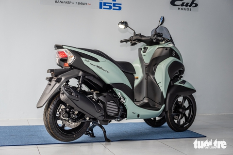 Yamaha Tricity 155 về Việt Nam: Bánh kép phía trước cho người người thích 'độc lạ', giá quy đổi từ 103 triệu đồng- Ảnh 15. Yamaha Tricity 155 dáng lạ về Việt Nam, phanh đỗ như ô tô, giá quy đổi trên trăm triệu - Ảnh 14.