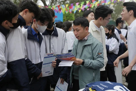 Trường ĐH Tài chính - Ngân hàng Hà Nội - Ảnh 7.