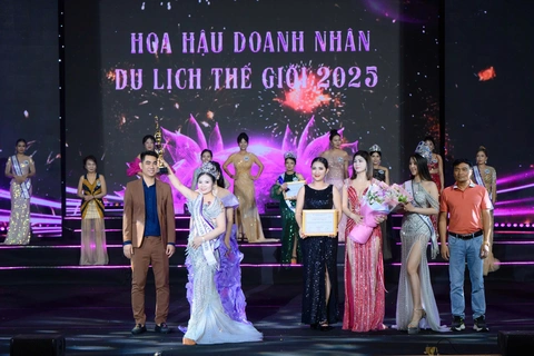 Doanh nhân dệt may đăng quang Hoa hậu Doanh nhân Du lịch Thế giới - Ảnh 1. Doanh nhân dệt may đăng quang Hoa hậu Doanh nhân du lịch thế giới - Ảnh 1.
