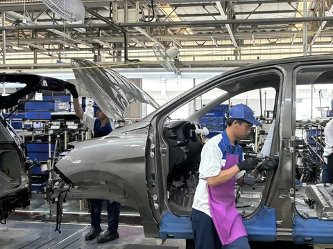 Đầu tư hơn 1.600 tỉ đồng cho Suzuki Fronx, hãng muốn bán chạy để nâng vị thế - Ảnh 3.