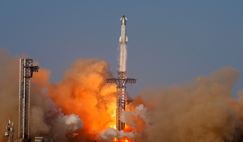 Ông Musk muốn phóng Starship lên sao Hỏa trong năm 2026 - Ảnh 3. sao Hỏa - Ảnh 2.