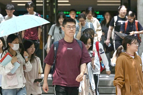 Mỹ siết visa du học: làn sóng lo ngại - Ảnh 1. visa du học - Ảnh 1.