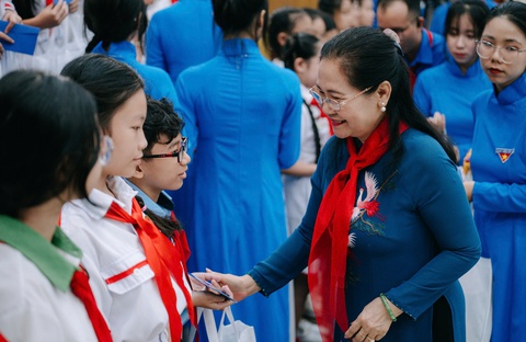 Thiếu nhi TP.HCM đề xuất nhiều ý tưởng thiết thực với lãnh đạo TP.HCM - Ảnh 1. thiếu nhi - Ảnh 1.