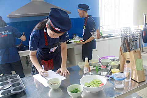 Xã hội hóa giáo dục hiểu đúng để làm đúng - Ảnh 4. Xã hội hóa giáo dục hiểu đúng để làm đúng - Ảnh 3.