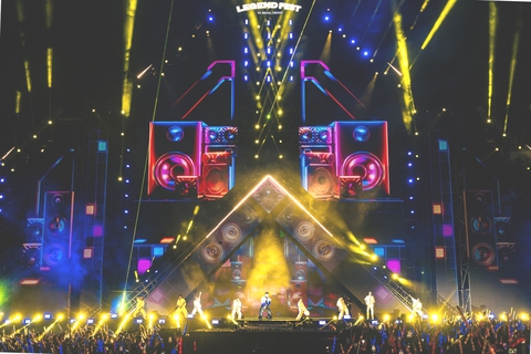 Đại nhạc hội 'Legend Fest 2025 In Dong Hoi' - Ảnh 4.