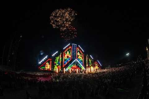 Đại nhạc hội 'Legend Fest 2025 In Dong Hoi' - Ảnh 5.
