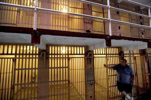 Ông Trump tuyên bố sẽ mở lại nhà tù Alcatraz khét tiếng - Ảnh 2. nhà tù Alcatraz - Ảnh 2.