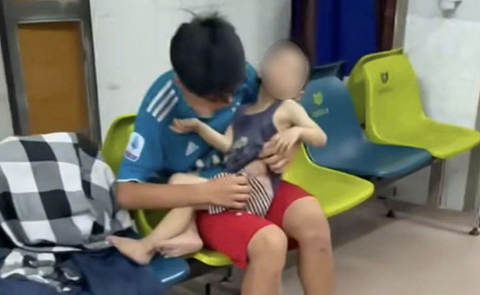 Vụ người dân tố bệnh viện ‘nộp đủ tiền mới cấp cứu’: Tạm đình chỉ nhân viên y tế để xác minh làm rõ - Ảnh 1. cấp cứu - Ảnh 1.