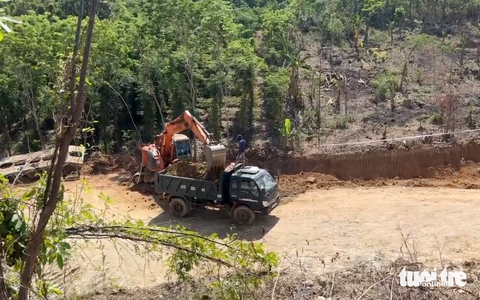 đất đắp - Ảnh 1.