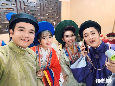 Nhiều nghệ sĩ tham gia lễ rước Phật, tắm Phật nhân dịp Phật đản - Ảnh 13. Phật đản - Ảnh 13.