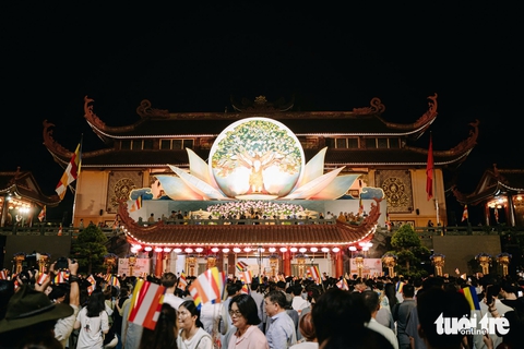 - Ảnh 16. Phật đản - Ảnh 18.