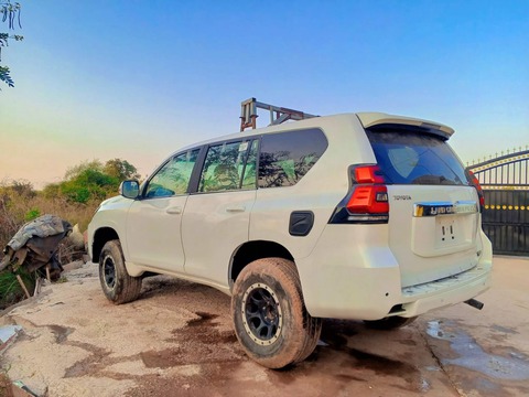 Chủ xe chi gần 420 triệu đồng độ Land Cruiser Prado từ đời 1998 lên 2023 - Ảnh 4.