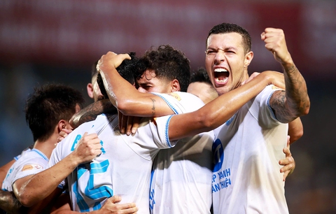 V-League 2024-2025: CLB Nam Định chạm một tay vào cúp vô địch - Ảnh 1. Nam Định - Ảnh 1.