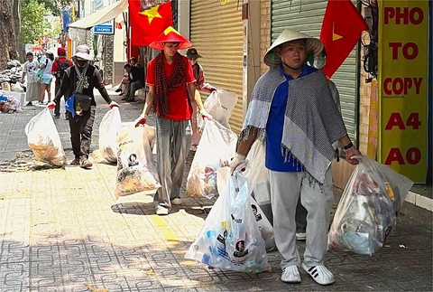 Nhìn vào tấm lòng người trẻ - Ảnh 1. người trẻ - Ảnh 3.