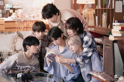 Độ nóng 'cuộc chiến' K-pop tháng 5 - Ảnh 3. K-pop - Ảnh 3.