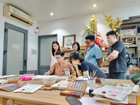 Giấc mơ hội họa Phật giáo của họa sĩ 9X - Ảnh 4. Giấc mơ hội họa Phật giáo của họa sĩ 9X - Ảnh 4.