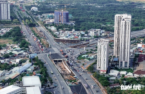 Toàn cảnh hầm chui tại nút An Phú đã 'xong 99%' nhưng chưa biết ngày thông xe vì chờ máy bơm - Ảnh 14.