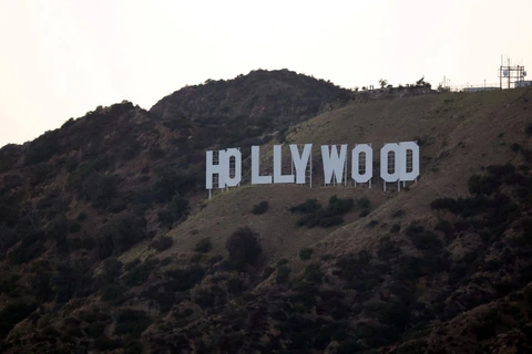 Mức thuế 100% của Trump sẽ cứu hay giết Hollywood? - Ảnh 2. Mức thuế 100% của ông Trump sẽ cứu hay giết Hollywood? - Ảnh 2.