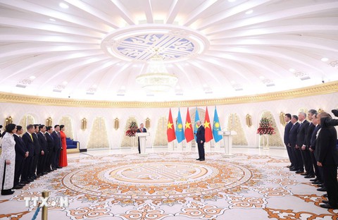 Tổng Bí thư Tô Lâm nhận Huân chương Hữu nghị Dostyk hạng nhất của Kazakhstan - Ảnh 3. Tổng Bí thư Tô Lâm nhận Huân chương Hữu nghị Dostyk hạng nhất của Kazakhstan - Ảnh 3.