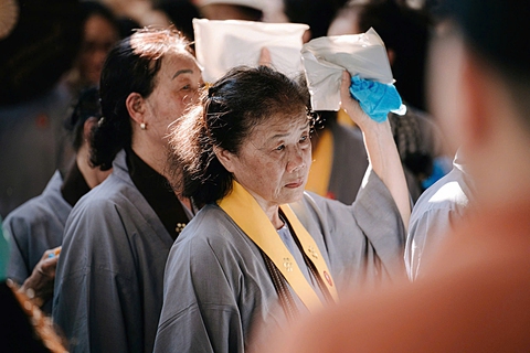 'Đưa tâm từ bi vào chính sách, mang trí tuệ vào định hướng phát triển' - Ảnh 3. 'Đưa tâm từ bi vào chính sách, mang trí tuệ vào định hướng phát triển' - Ảnh 2.