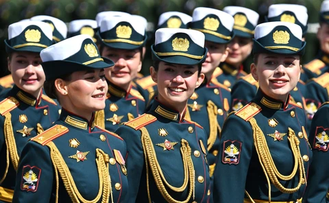 Những hình ảnh ấn tượng trong lễ duyệt binh nhân Ngày Chiến thắng ở thủ đô Maxtcơva - Ảnh 7. Những hình ảnh ấn tượng trong lễ duyệt binh nhân Ngày Chiến thắng ở thủ đô Maxtcơva - Ảnh 7.