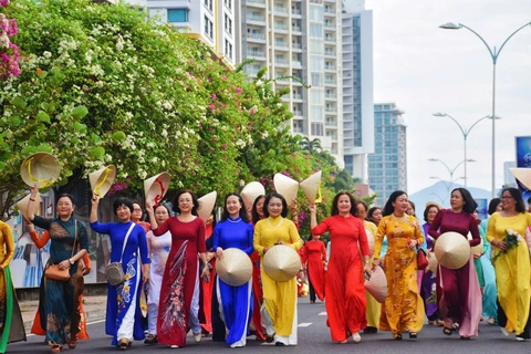 Vì sao chuyển thời gian tổ chức Festival biển Nha Trang sang năm 2026? - Ảnh 2. Nha Trang - Ảnh 2.