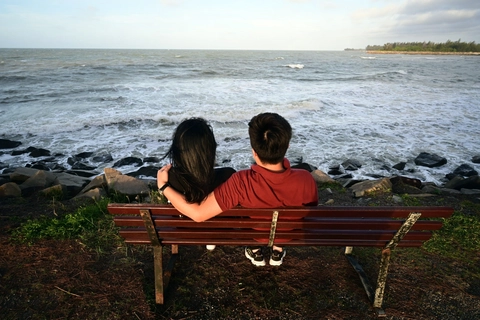 vợ chồng - Ảnh 1.
