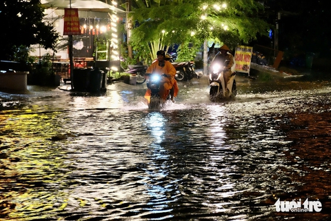 nước ngập - Ảnh 4.