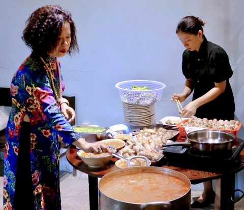 Nấu ăn và viết báo rất giống nhau, đều cần tình yêu thương và sự sáng tạo - Ảnh 6. viết báo - Ảnh 6.