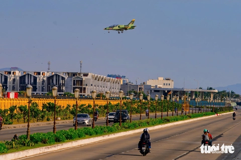 Mãn nhãn, tự hào với những bài bay của phi công quân sự trên máy bay L-39NG - Ảnh 12. máy bay L-39NG - Ảnh 11.