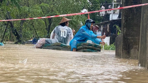 MƯA LŨ - Ảnh 3.