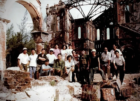 NSND Phạm Quang Vĩnh, họa sĩ hàng đầu của điện ảnh Việt Nam, qua đời - Ảnh 2. NSND Phạm Quang Vĩnh - Ảnh 3.