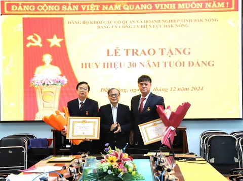 PC Đắk Nông đề ra kế hoạch chuyển đổi số trong tất cả các lĩnh vực - Ảnh 4. Đắk Nông - Ảnh 4.