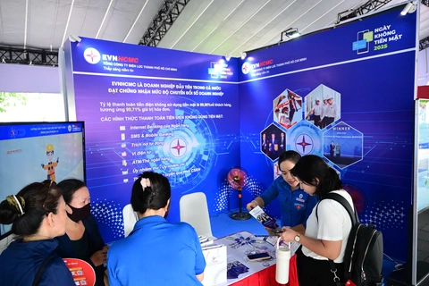 không tiền mặt - Ảnh 3.