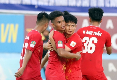 thăng hạng - Ảnh 1.