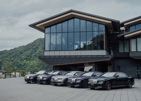 'Rolls-Royce sẽ làm BST riêng cho Việt Nam như Phantom Đông Sơn, nếu có điều kiện phù hợp' - Ảnh 4. Rolls-Royce - Ảnh 5.
