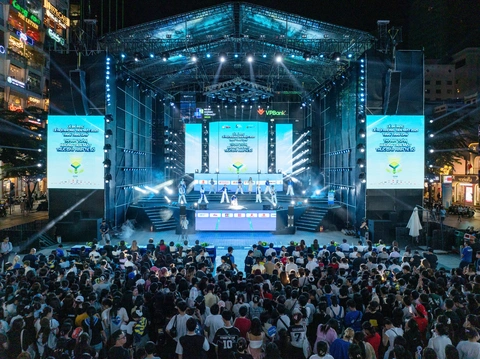 5.000 người dự bế mạc lễ hội không tiền mặt 2025 - Ảnh 2. lễ hội không tiền mặt - Ảnh 2.