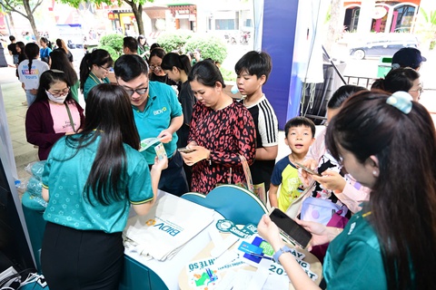 Ngày không tiền mặt 2025 - Ảnh 1.