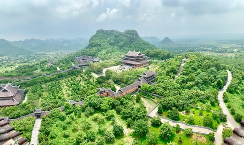 sân bay - Ảnh 1.