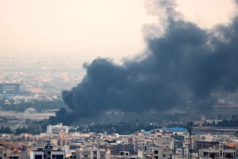 Iran không kích dữ dội Tel Aviv; Mỹ đã đề xuất thoả thuận ngừng bắn Israel-Iran - Ảnh 2. Iran - Ảnh 6.