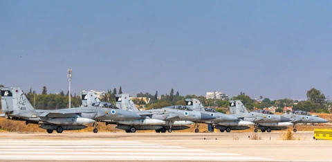 Quân đội Israel dỡ bỏ cảnh báo không kích - Ảnh 3. Iran - Ảnh 4.