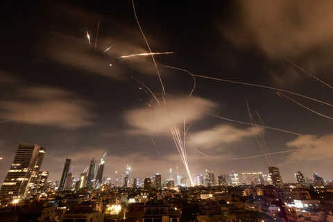 Iran đáp trả Israel hé lộ năng lực thật sự của kho tên lửa - Ảnh 1. Israel - Ảnh 1.