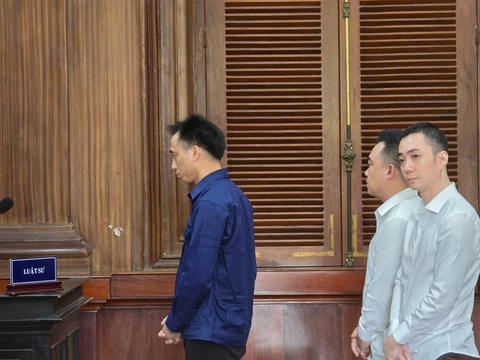 Tìm người 'lo không bị công an kiểm tra', chủ nhà hàng mất 250 triệu còn bị xử lý hình sự - Ảnh 1. nhà hàng - Ảnh 1.