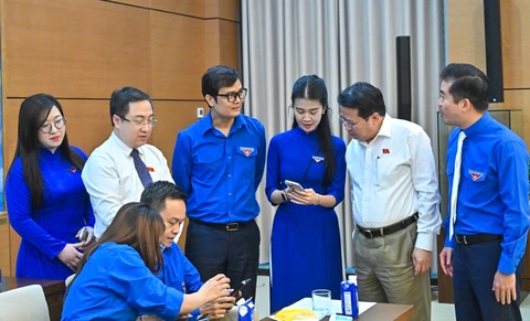 Thành lập tổ chức Đoàn Thanh niên Quốc hội - Ảnh 1.